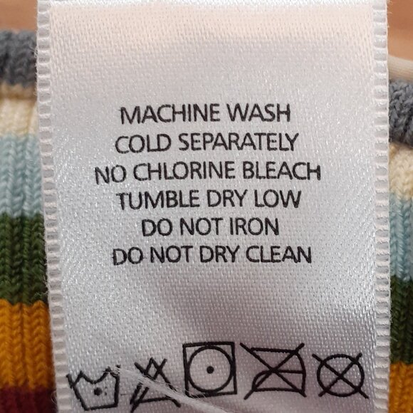 Harajuku Lovers Gwen Puffer Bomber Jacket No Doubt Rainbow Excellent condition M - Picture 7 of 8